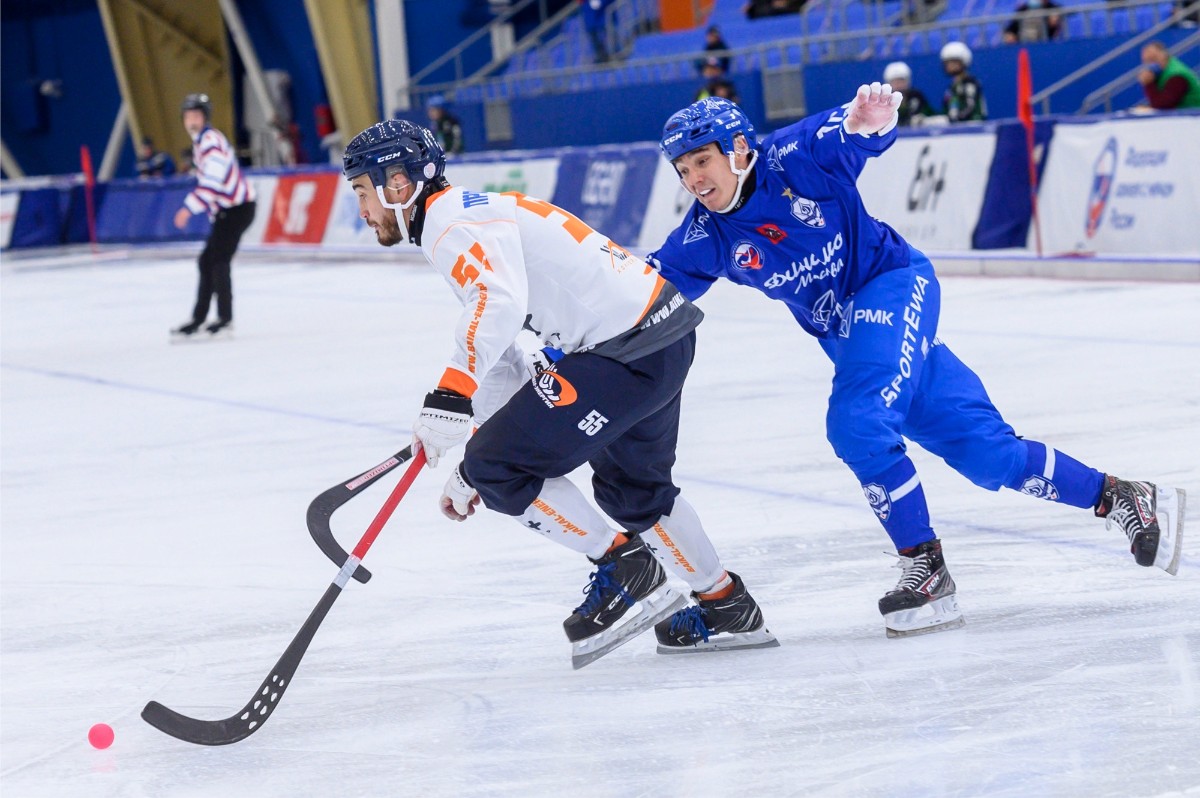 кузбасс хк фото с матчей. гостевая байкал энергия хоккей с мячом.