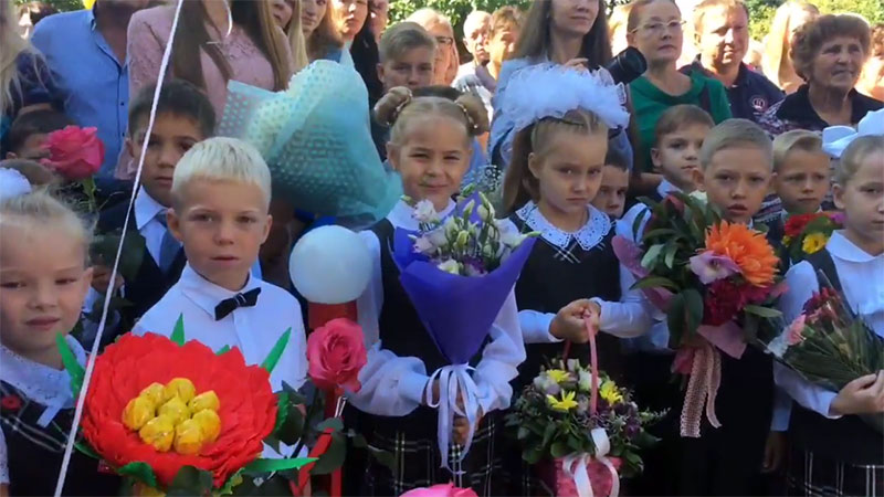 Бело-синие отметили 1 сентября
