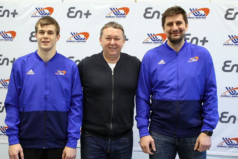 Владислав Кузнецов и Пётр Захаров стали бело-синими