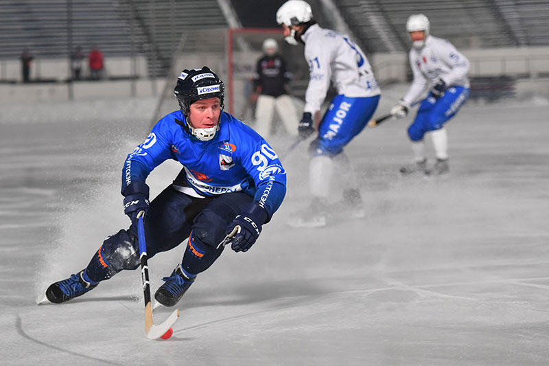 Хоккейная команда иркутск. Хоккей с мячом Байкал энергия. Форма Байкал энергии. Викулин Байкал энергия.