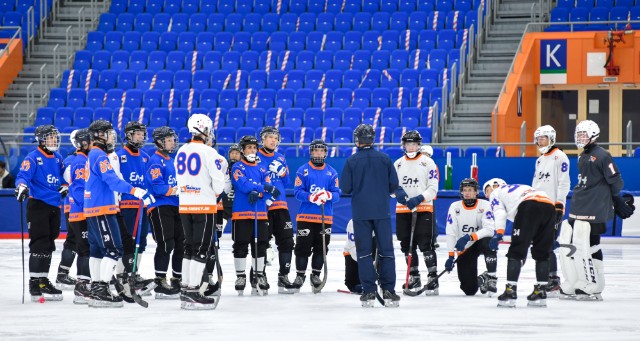 Болельщики "Байкал-Энергии" с трибун наблюдали за тренировкой команды!