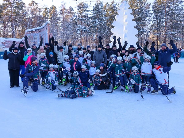 7 января Братск отметил Рождество настоящим хоккейным праздником