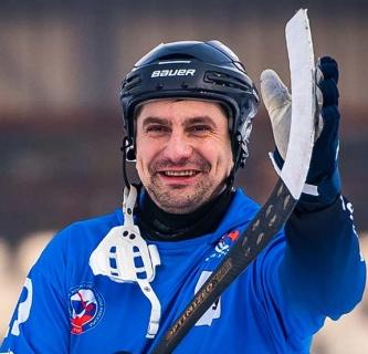 Пётр Захаров остаётся дома