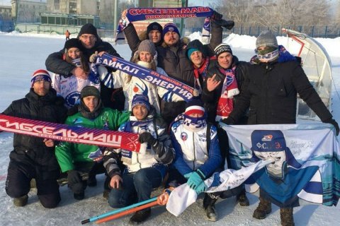 Баннеры, возвращение нерпы на стадион и массовая встреча болельщиков